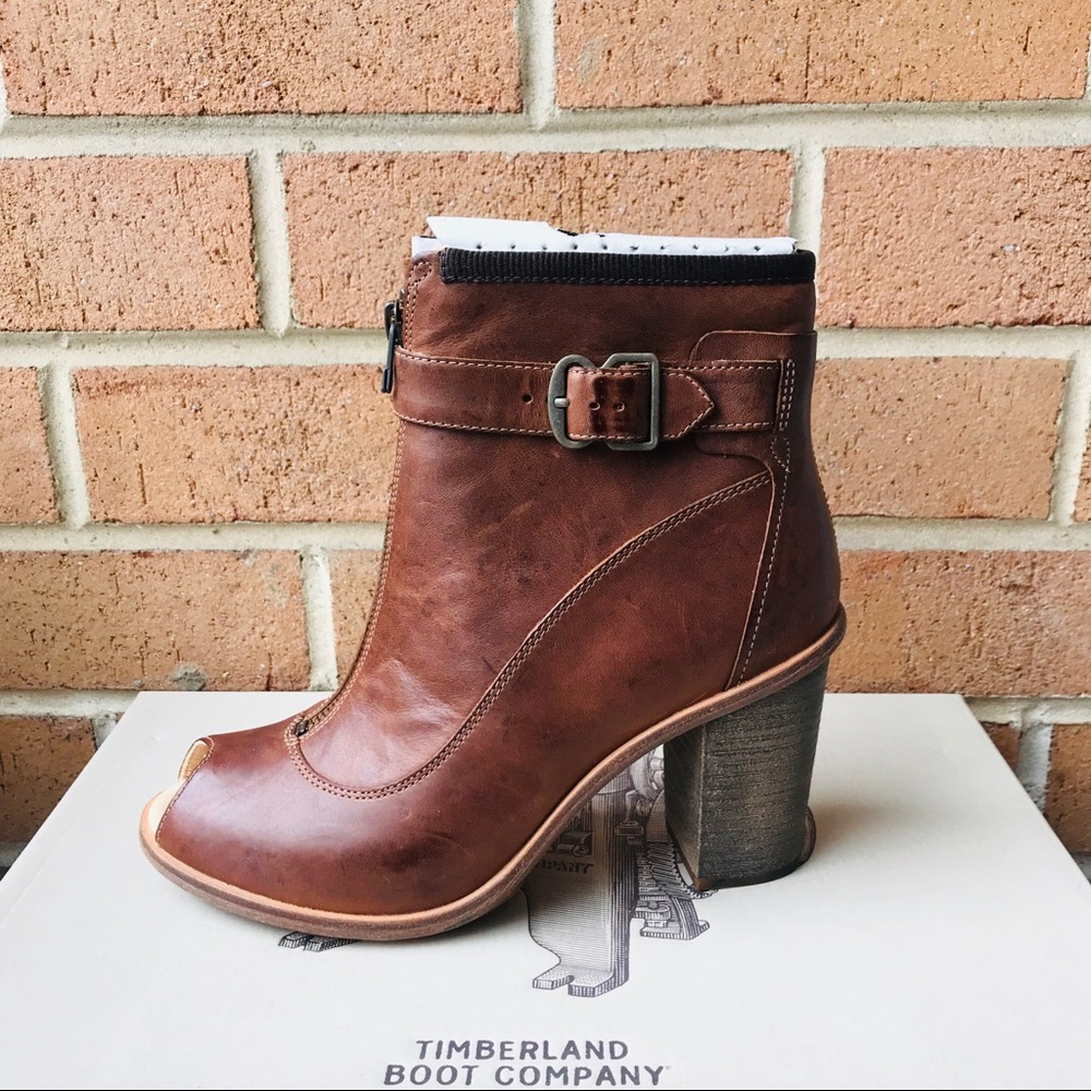 TIMBERLAND WOMENS MERGE BUCKLE PEEP TOE.